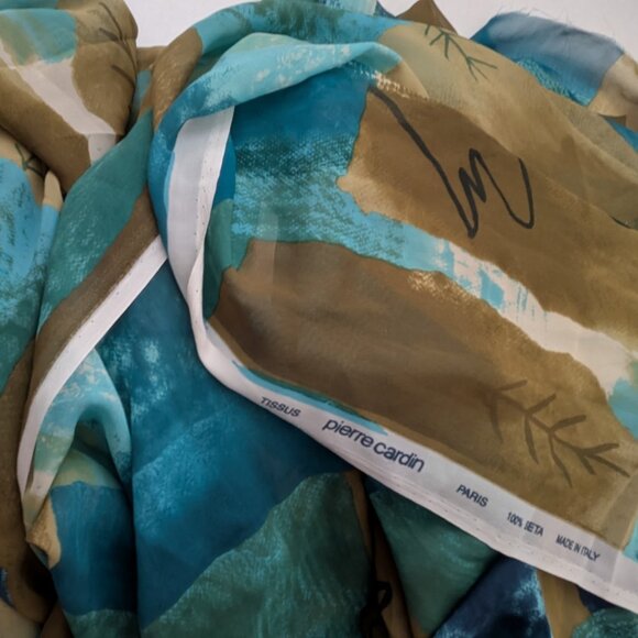Pierre Cardin Paris 100% Seta (silk) Fabric Made in Italy - 54" Wide x 5 Yards - Picture 1 of 3